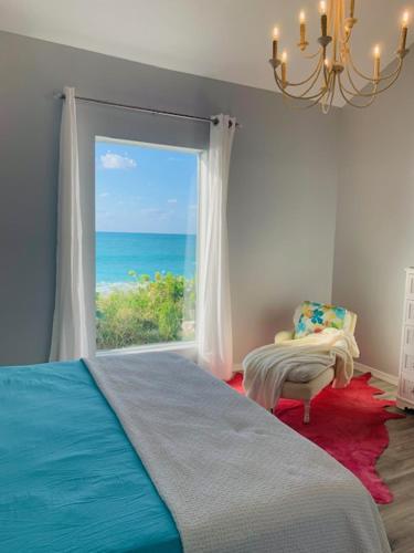San Salvador Luxury Direct Beach Front Apartment 2 bedroom 1 bath full kitchenin San Salvador, Bahamas