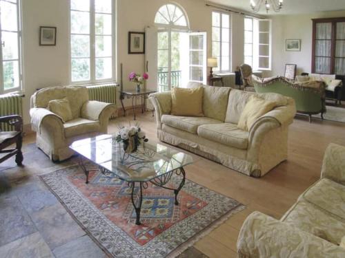 Shared lounge/TV area, 10 Le Bastit in Saint-Médard-de-Mussidan