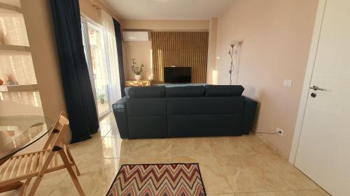 SKY Apartment, Tirana (photo 2)
