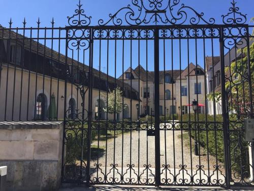 Bel appart au bord de l’eau proche gare avec wifi - Location saisonnière - Auxerre