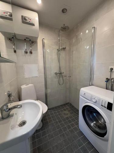 Tuš, Small studio apartment in Kitsekula