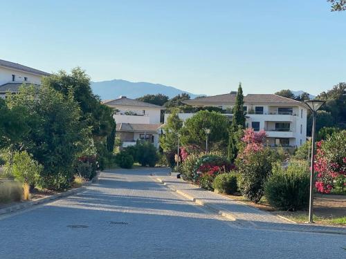 Domaine Arca appartement 6 à 8 Personnes - Location saisonnière - Porto-Vecchio