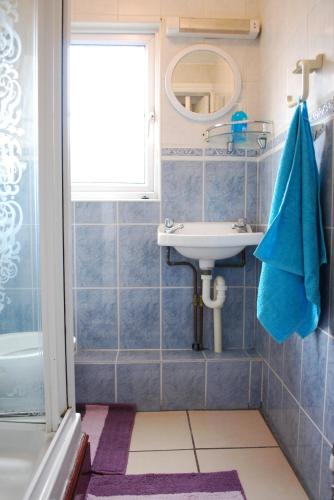 Clift Guest House - image 6