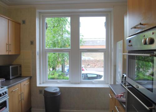 Kitchen, Clift Guest House in Southville