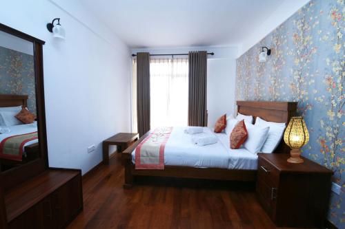 Three-Bedroom Apartment image 4