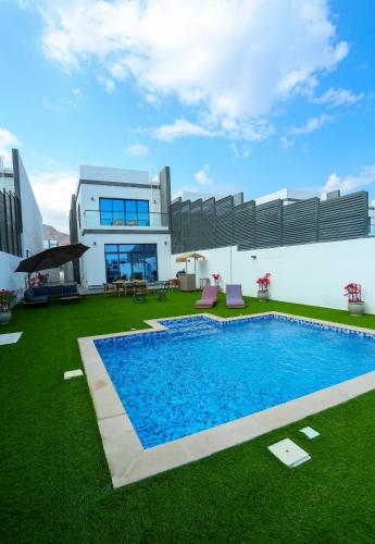 Al Bandar Luxury Villa with private pool - Al Dana Island Fujairah, Fujairah