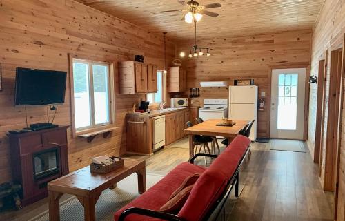 Two-Bedroom Cottage image 2