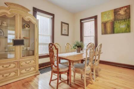 Historic Elegance Retreat - Columbus Downtown in Columbus, USA