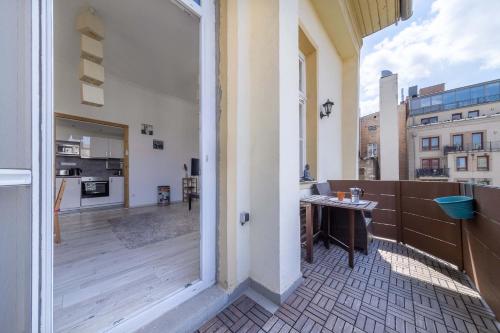 Apartment with Balcony image 8
