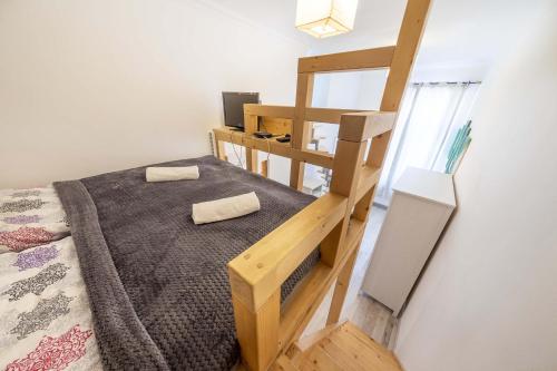 Apartment with Balcony image 4