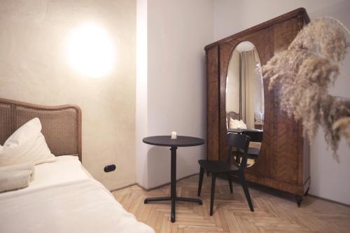 Charming apartment / Old Town City Center in Breslavia