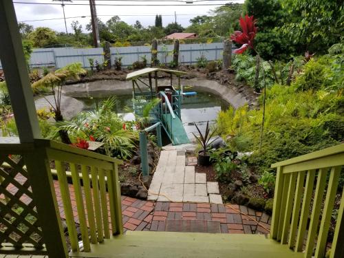 Fully renovated 4 bd with 2 master suits, 3 bth home in centralized location in Orchidlands Estates (HI)