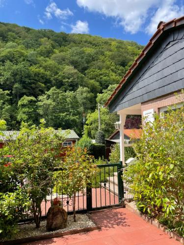 Garden, Idyllisches Hauschen im Grunen mit Whirlpool in Rossbach