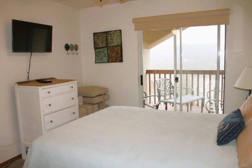 Branson condo with view 2 minutes to SDC in Branson, USA