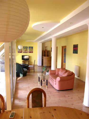 Hunyadi Apartment - image 3