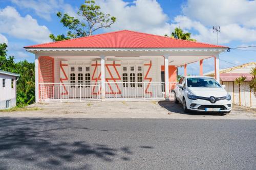 Charmante Maison 10min de la mer in Sainte Anne