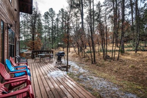 Upper Canyon Inn & Cabins