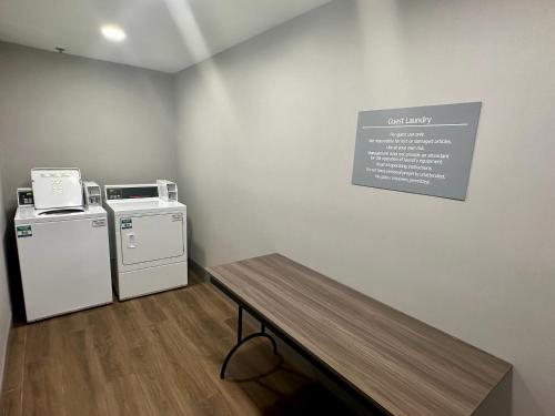 Comfort Inn near I-69 and Washington Center Road - image 34