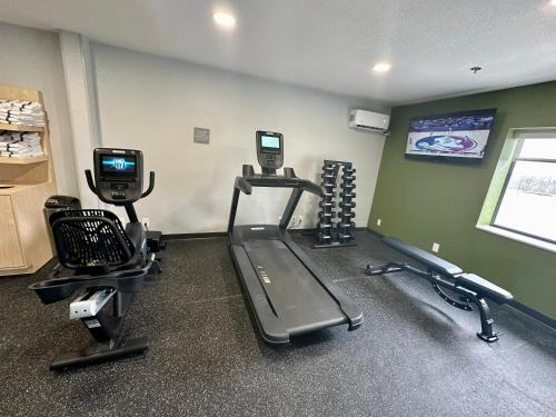 Comfort Inn near I-69 and Washington Center Road - image 22
