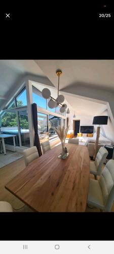 Superbe appartement avec jacuzzi, sauna et hammam, proche de Paris in Шатилон