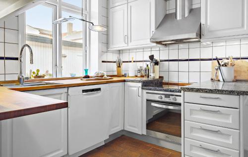 Kitchen, Gorgeous Home In Løgstør in Logstor