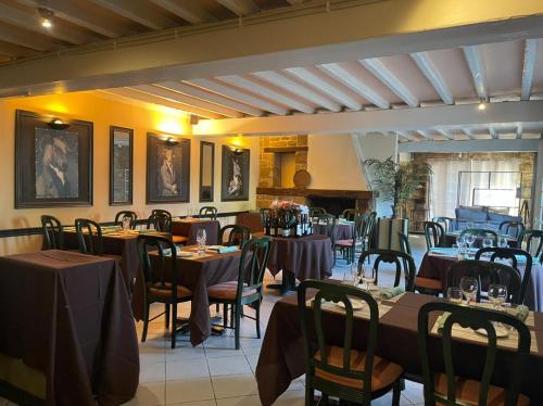 Restaurant, Douce Demeure in Mezieres-sur-Issoire