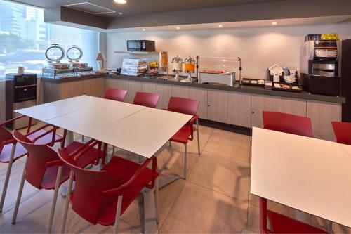 Makanan dan Minuman, City Express Junior by Marriott Guadalajara Periférico Sur in Guadalajara