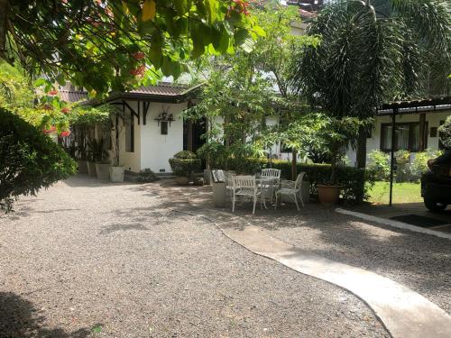 The Manor 1926 - image 3