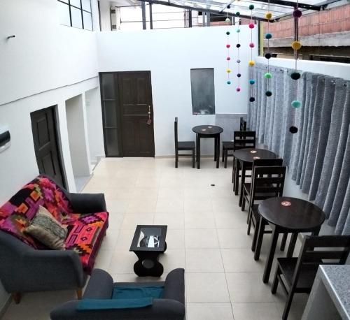 The Hannah's House - Photo 2