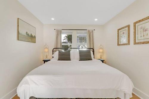 Cottage on Croton Way # 2 in West Palm Beach, USA
