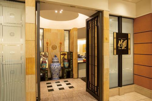 525926414 Tobu Hotel Levant Tokyo