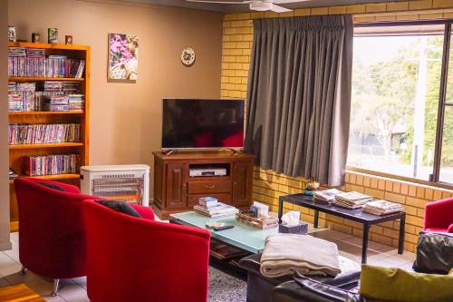 ห้องส่วนกลางสำหรับนั่งเล่น/ดูทีวี, The Edge Guest Rooms in ลิสมอร์