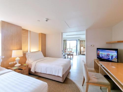 2 bedrooms, 3 beds