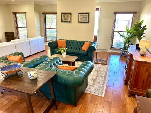 Grand retreat in peaceful street in Wodonga