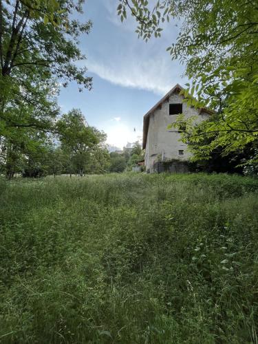 外部景觀, Appartement dans une vieille ferme bugiste in 阿特馬爾