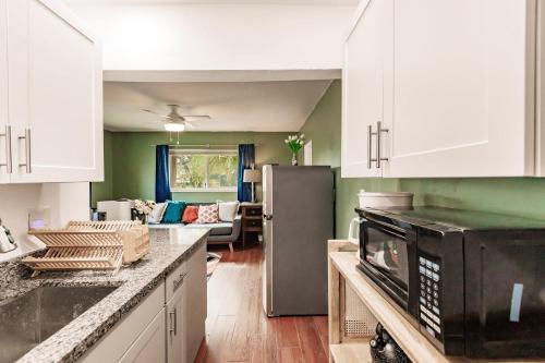 Uhost AI | 1BR Retreat | Patio & Kitchenette Stay - 주방