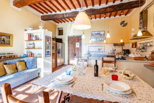 Beautiful Rignano Home in Tuscany - Happy Rentals