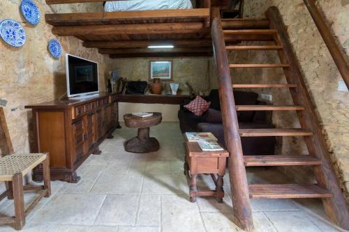 Rustic studio with private pool and private garden