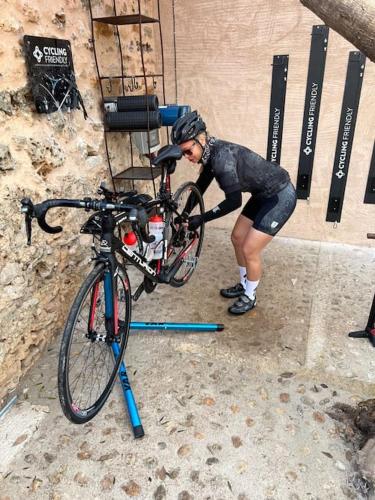 Rustic studio with private pool and private garden