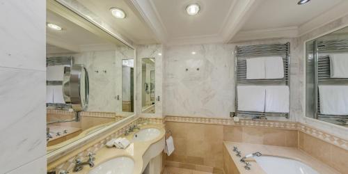 Falkensteiner Schlosshotel Velden