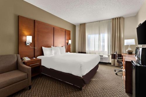 Comfort Suites University Las Cruces - image 13