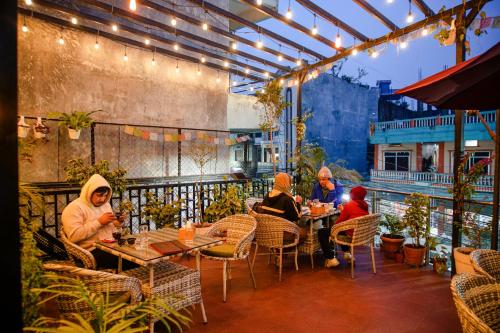 발코니/테라스, Hotel Edingo Inn in 다란