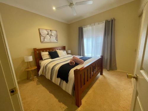 Award winning - Open plan Coastal Beauty in Patonga Beach - Pet Friendly