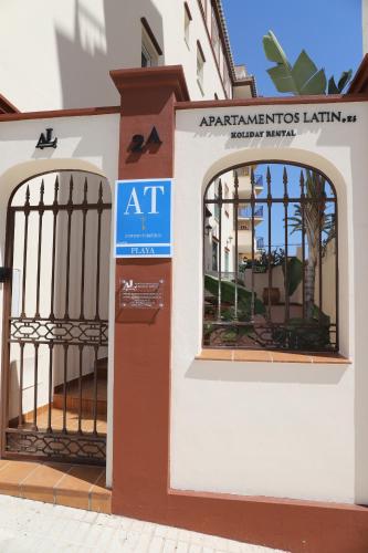 Apartamentos Latin