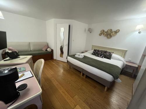 hotel photo