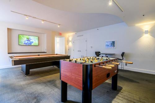 South Beach 1br w pool gym lounge nr dining SFO-1405 South Beach 1br w pool gym lounge nr dining SFO-1405