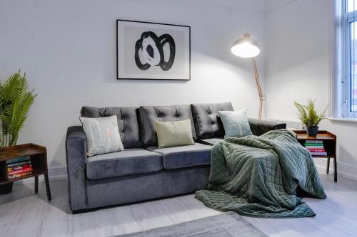 Stylish 2 bedroom flat - 15 minutes to Liverpool City Centre in Birkenhead