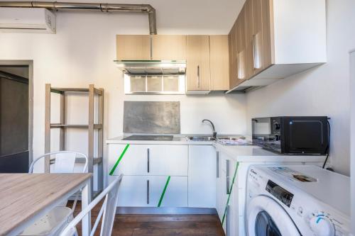 Faenza 37 Apartment - image 11