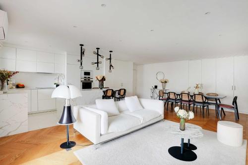 Modern spacious apartment just outside Paris - Location saisonnière - Levallois-Perret