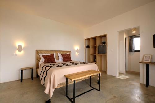 1 queen bed